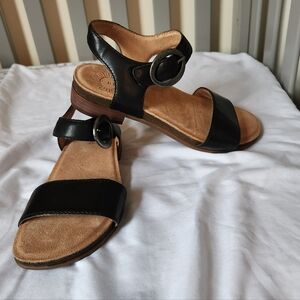 Brioso Black Strappy Casual Leather Sandals With Buckle Womens Size 7